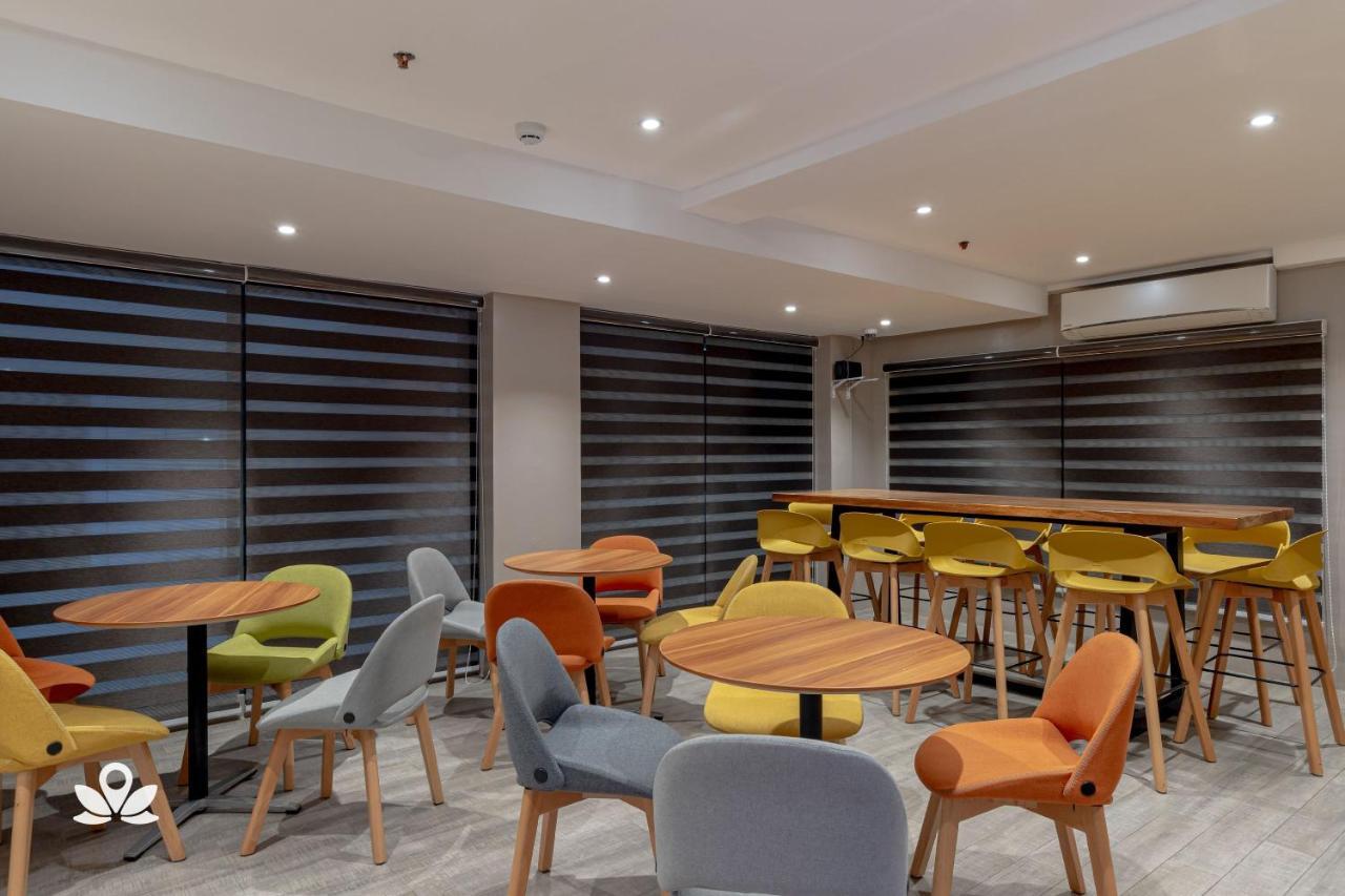 Hotel Inigo Legazpi Eksteriør billede