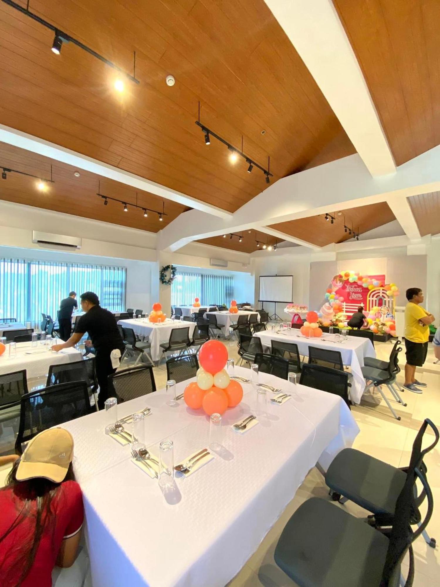 Hotel Inigo Legazpi Eksteriør billede